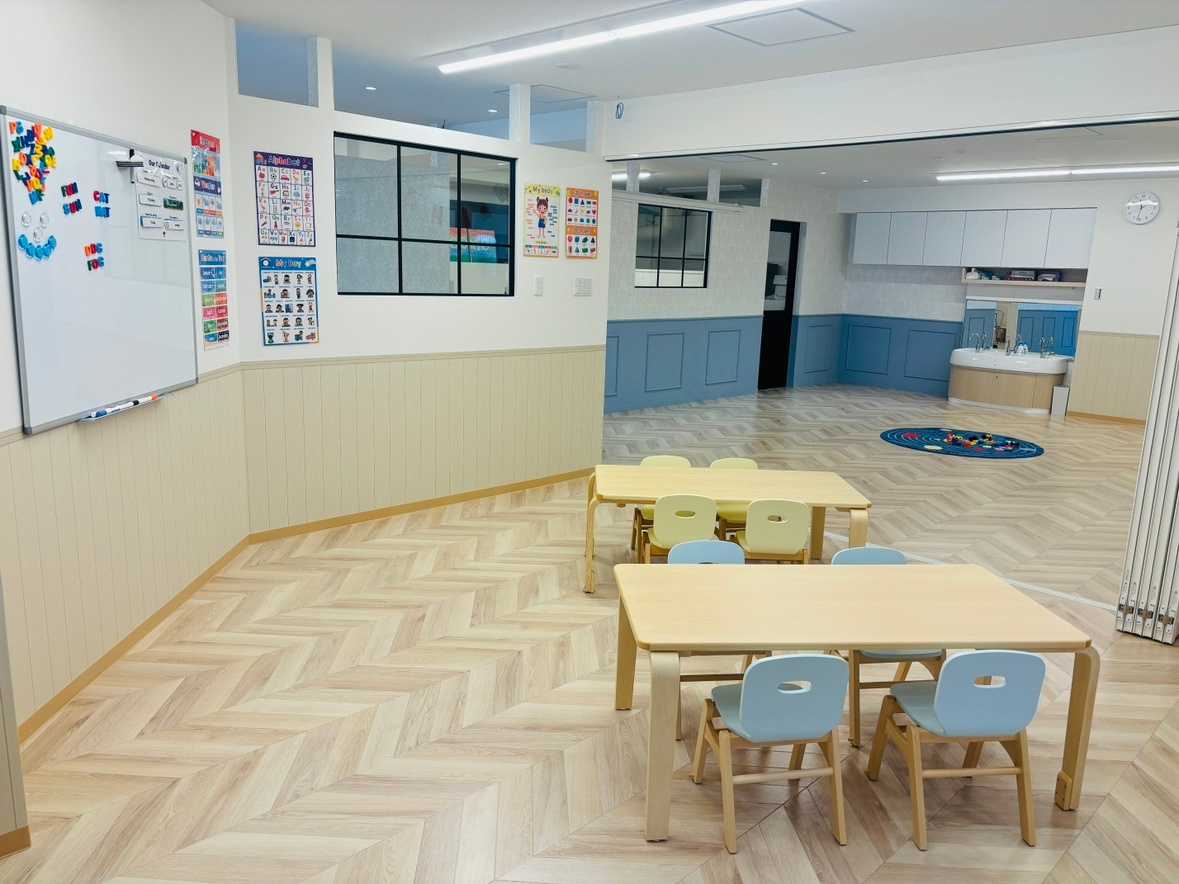 卒園生はアフタースクールコースで英語力の向上を目指します