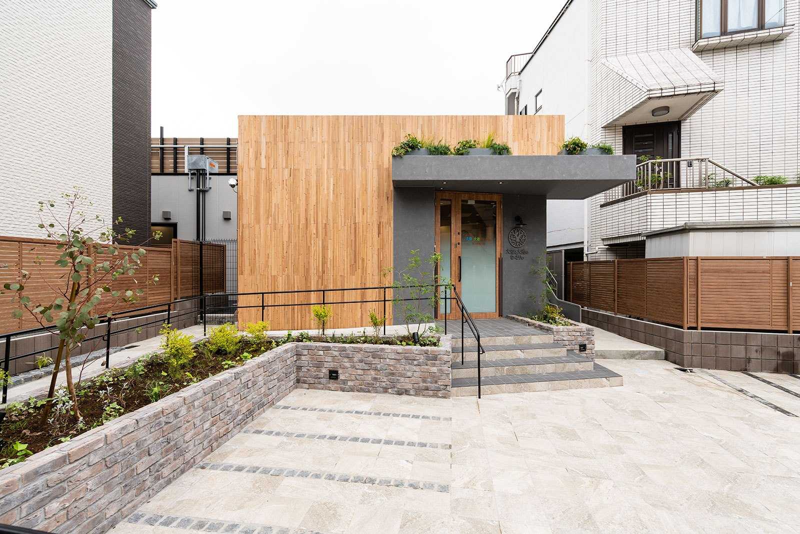 大空と大地のなーさりぃ荒川西尾久園の画像