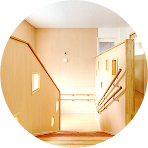 木のぬくもりの温かな施設