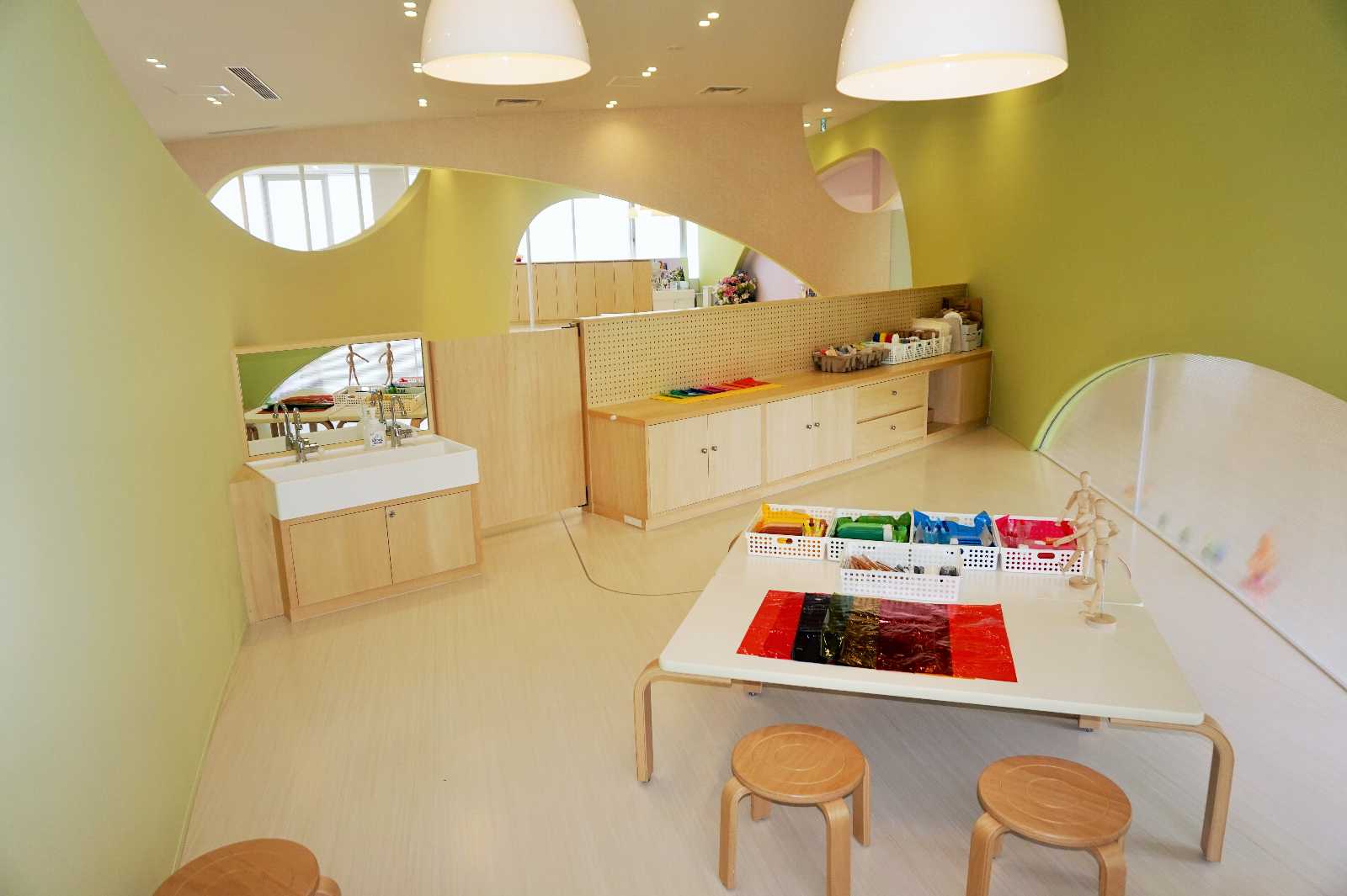 ポピンズナーサリースクール関西空港の画像