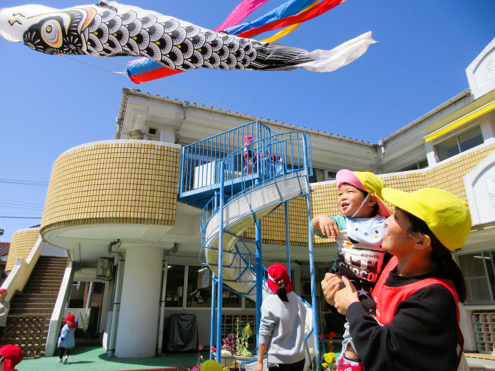 遠山こども園の画像