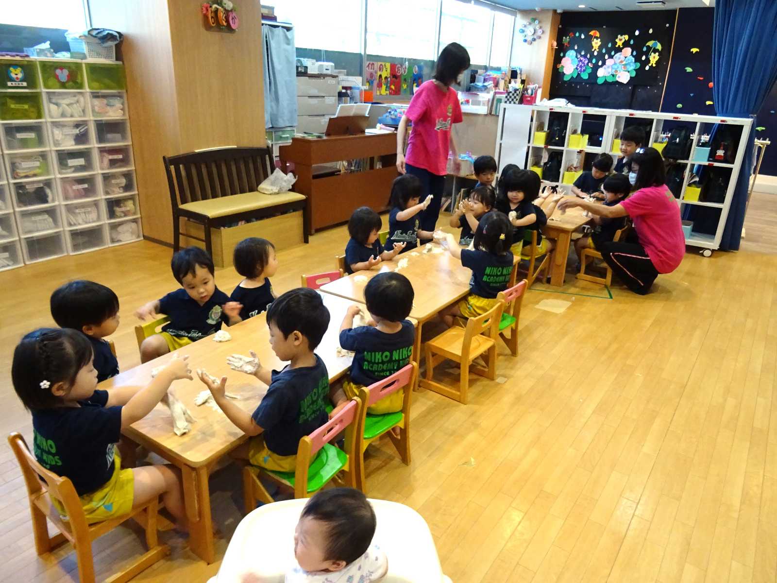 幼児教育保育園・プリスクール ニコニコアカデミーキッズ エコール・マミ真美ヶ丘園の画像