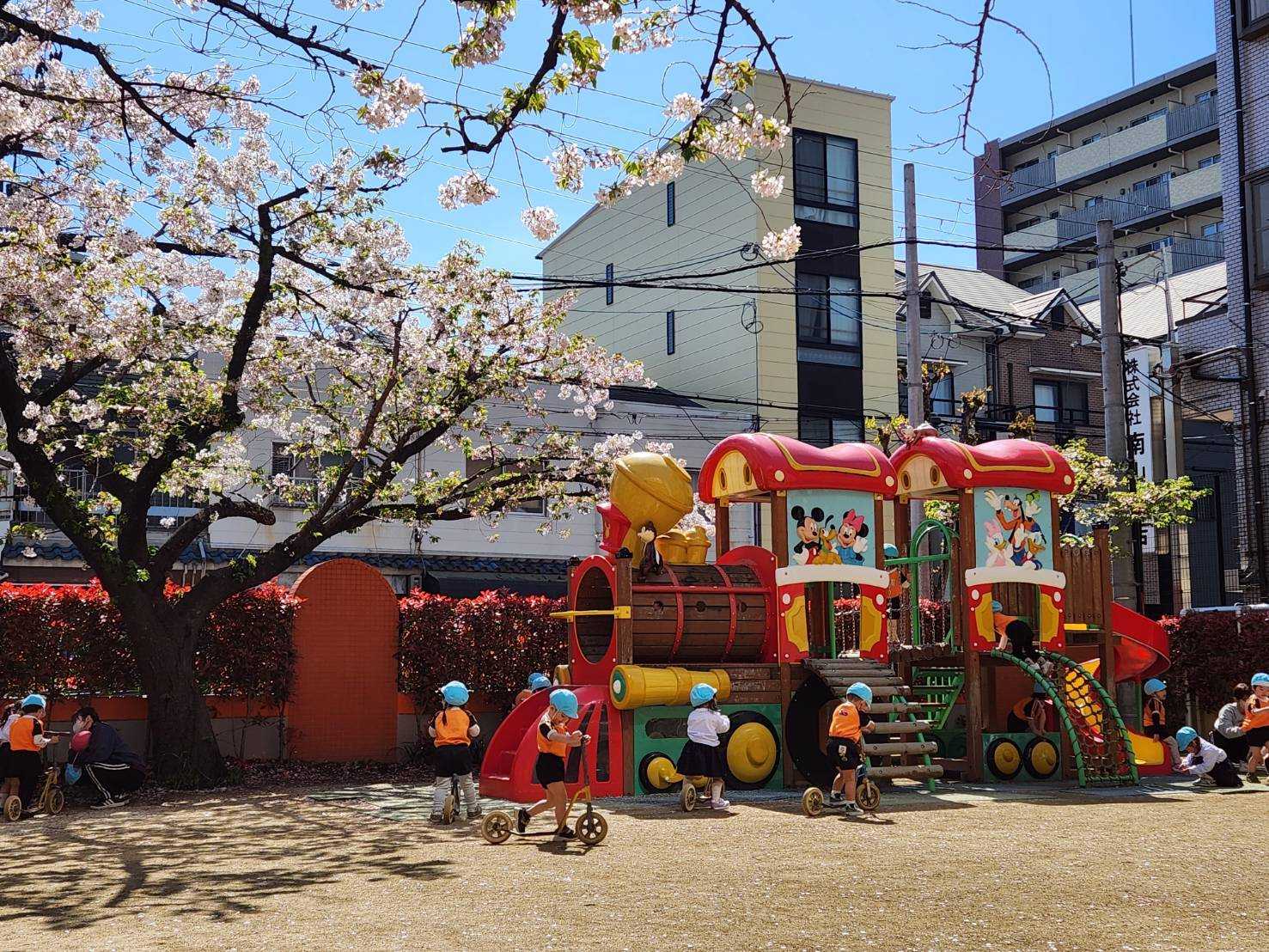幼保連携型認定こども園ファミリーの画像